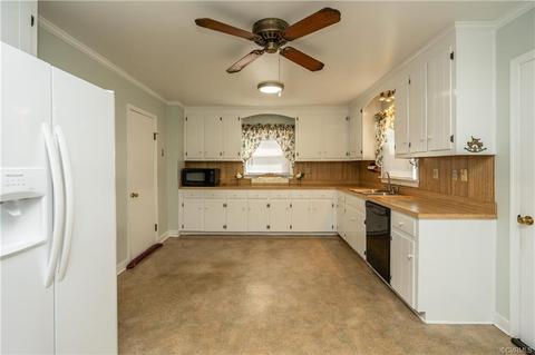 422 7th St, West Point, VA 23181 photo 9