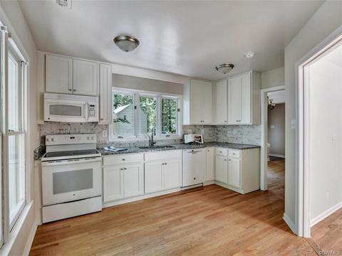 5904 Mill Spring Rd, Midlothian, VA 23112 photo 6
