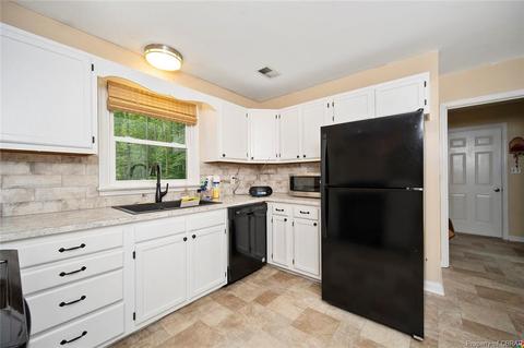 6510 Jenkins Ln, Gloucester, VA 23061 photo 17