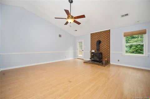 6510 Jenkins Ln, Gloucester, VA 23061 photo 12