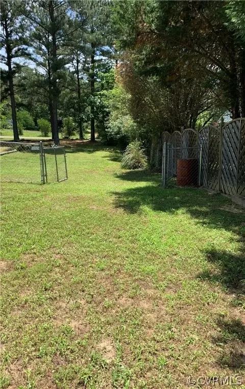 20004 Hope Dr, Sutherland, VA 23885 photo 8