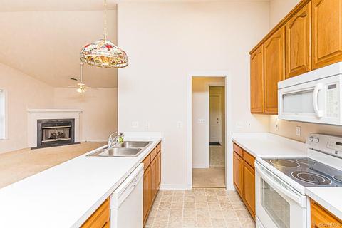 11115 Bugle Ln, Mechanicsville, VA 23116 photo 3