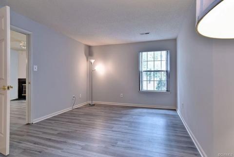 102 Windsor Ln #E, Williamsburg, VA 23185 photo 17