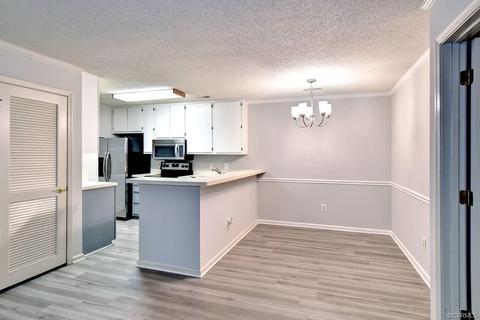 102 Windsor Ln #E, Williamsburg, VA 23185 photo 8