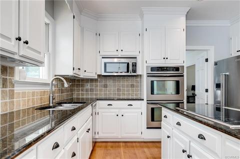 14511 Leafield Dr, Midlothian, VA 23113 photo 8