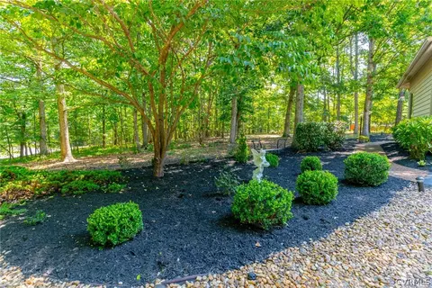 2920 Summerhurst Dr, Midlothian, VA 23113 photo 9