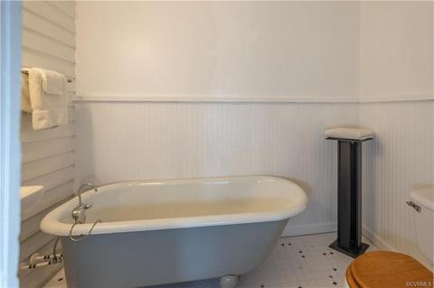 136 Whiting St, Hampton, VA 23669 photo 15