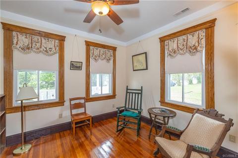 136 Whiting St, Hampton, VA 23669 photo 8