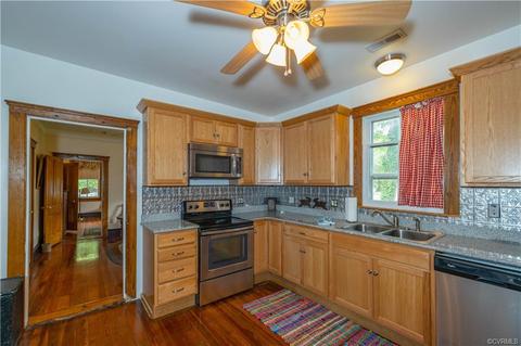 136 Whiting St, Hampton, VA 23669 photo 14