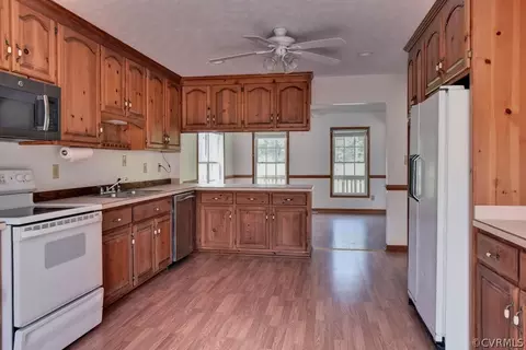 4700 Hidden Ln, Lanexa, VA 23089 photo 16