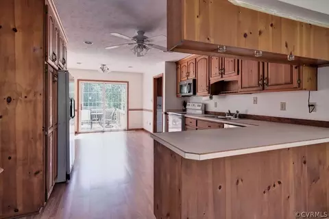 4700 Hidden Ln, Lanexa, VA 23089 photo 14