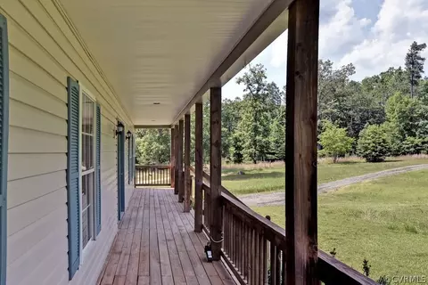 4700 Hidden Ln, Lanexa, VA 23089 photo 5