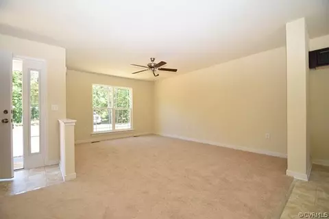 407 E Williamsburg Rd, Sandston, VA 23150 photo 3