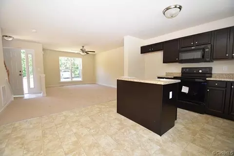 407 E Williamsburg Rd, Sandston, VA 23150 photo 5