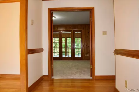 9501 Trails End Rd, Midlothian, VA 23112 photo 4
