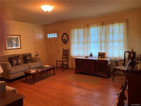 704 E 6th Ave, Kenbridge, VA 23944 photo 5
