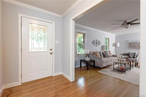 9521 Trails End Rd, Midlothian, VA 23112 photo 2