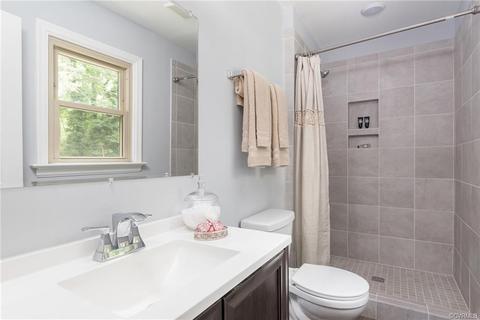 9521 Trails End Rd, Midlothian, VA 23112 photo 13
