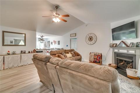 309 Dylan Dr, Aylett, VA 23009 photo 9