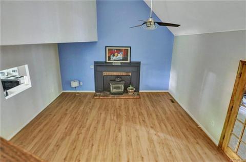 5603 Chatmoss Rd, Midlothian, VA 23112 photo 2