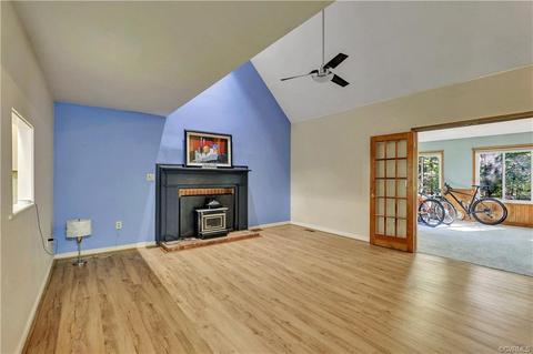 5603 Chatmoss Rd, Midlothian, VA 23112 photo 3