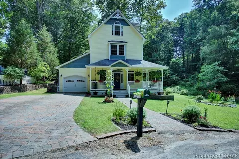 7606 Catlett Rd, Gloucester, VA 23061 photo 2