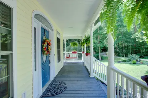 7606 Catlett Rd, Gloucester, VA 23061 photo 4