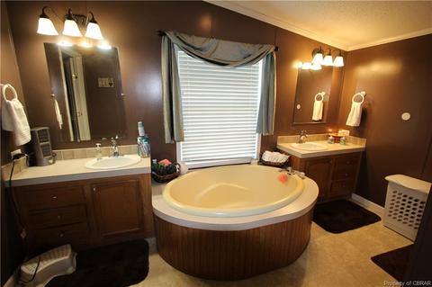 161 Jenkins Neck Rd, Dutton, VA 23050 photo 26