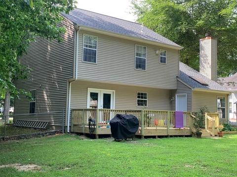 8382 Kitchener Dr, Gloucester, VA 23061 photo 3