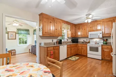 319 Dylan Dr, Aylett, VA 23009 photo 9