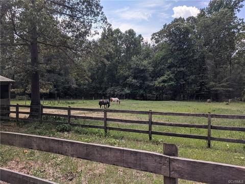 1931 Globe Rd, Aylett, VA 23009 photo 4