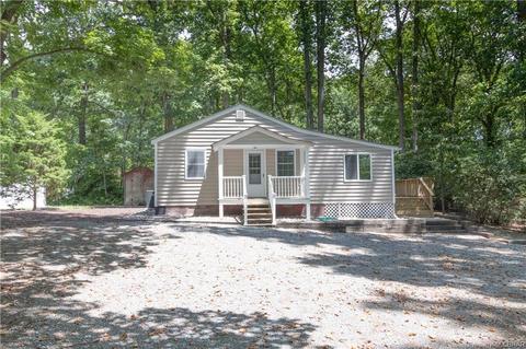 67 Hanamalea Ln, Topping, VA 23169 photo 1