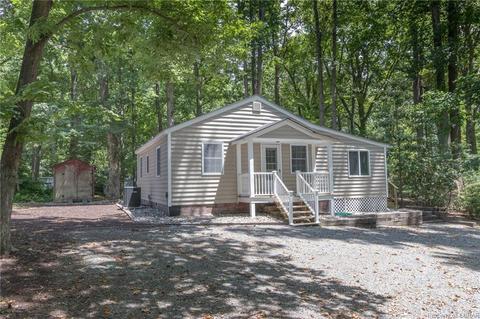 67 Hanamalea Ln, Topping, VA 23169 photo 2
