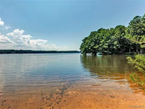 13906 Commodore Point Rd, Midlothian, VA 23112 photo 1