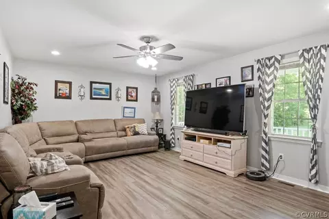19803 Breeze Way, Sutherland, VA 23885 photo 5