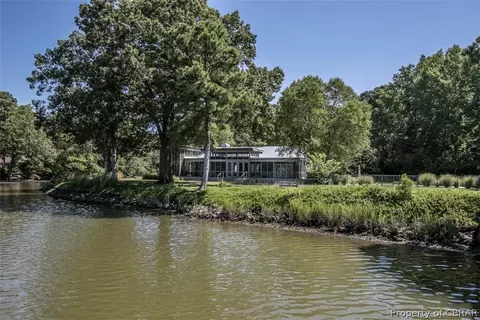 5432 White Hall Rd, Gloucester, VA 23061 photo 12