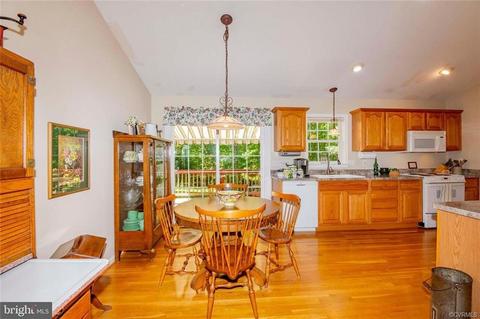 130 Geri Ln, Louisa, VA 23093 photo 11