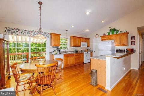 130 Geri Ln, Louisa, VA 23093 photo 13
