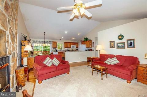 130 Geri Ln, Louisa, VA 23093 photo 9