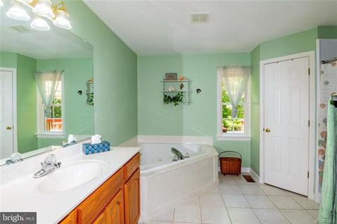 130 Geri Ln, Louisa, VA 23093 photo 18