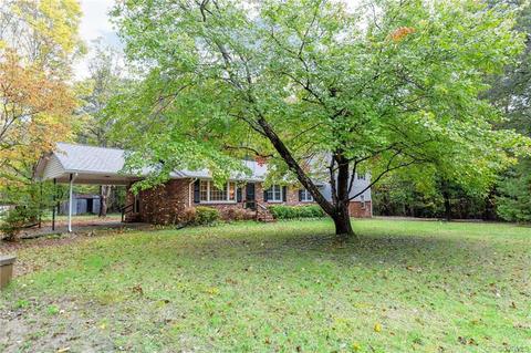 9910 Knobs Hill Ln, Amelia Court House, VA 23002 photo 3
