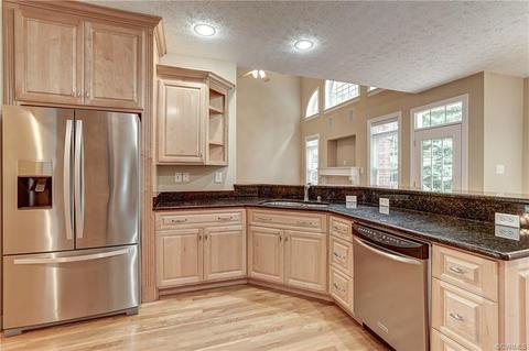 5501 Brickshire Dr, Providence Forge, VA 23140 photo 3