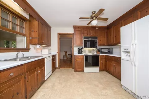 2751 S Netherfield Dr, Midlothian, VA 23113 photo 16