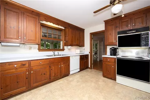 2751 S Netherfield Dr, Midlothian, VA 23113 photo 17