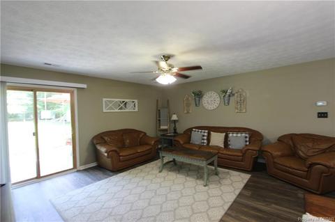 8831 Marlfield Rd, Gloucester, VA 23061 photo 5