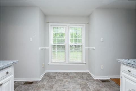 5800 Mill Spring Rd, Midlothian, VA 23112 photo 3