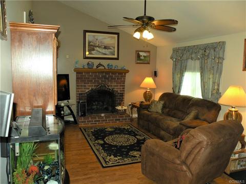 832 W Chapel Dr, Bumpass, VA 23024 photo 13