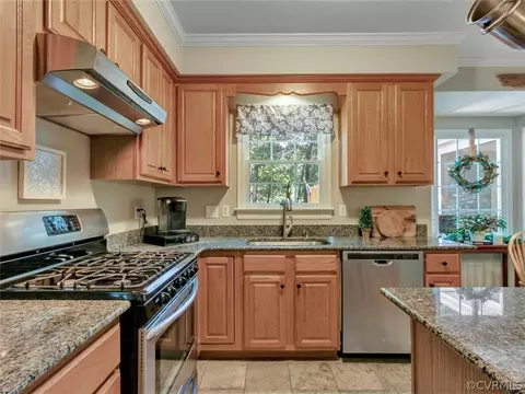 5509 Chestnut Bluff Rd, Midlothian, VA 23112 photo 10