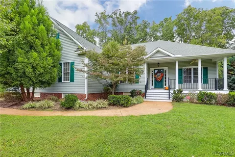 9213 Bailey Oak Dr, Midlothian, VA 23112 photo 1
