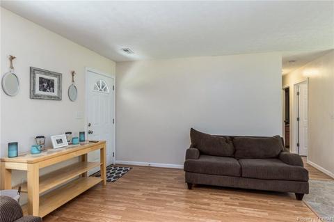 7841 Dutton Rd, Gloucester, VA 23061 photo 8